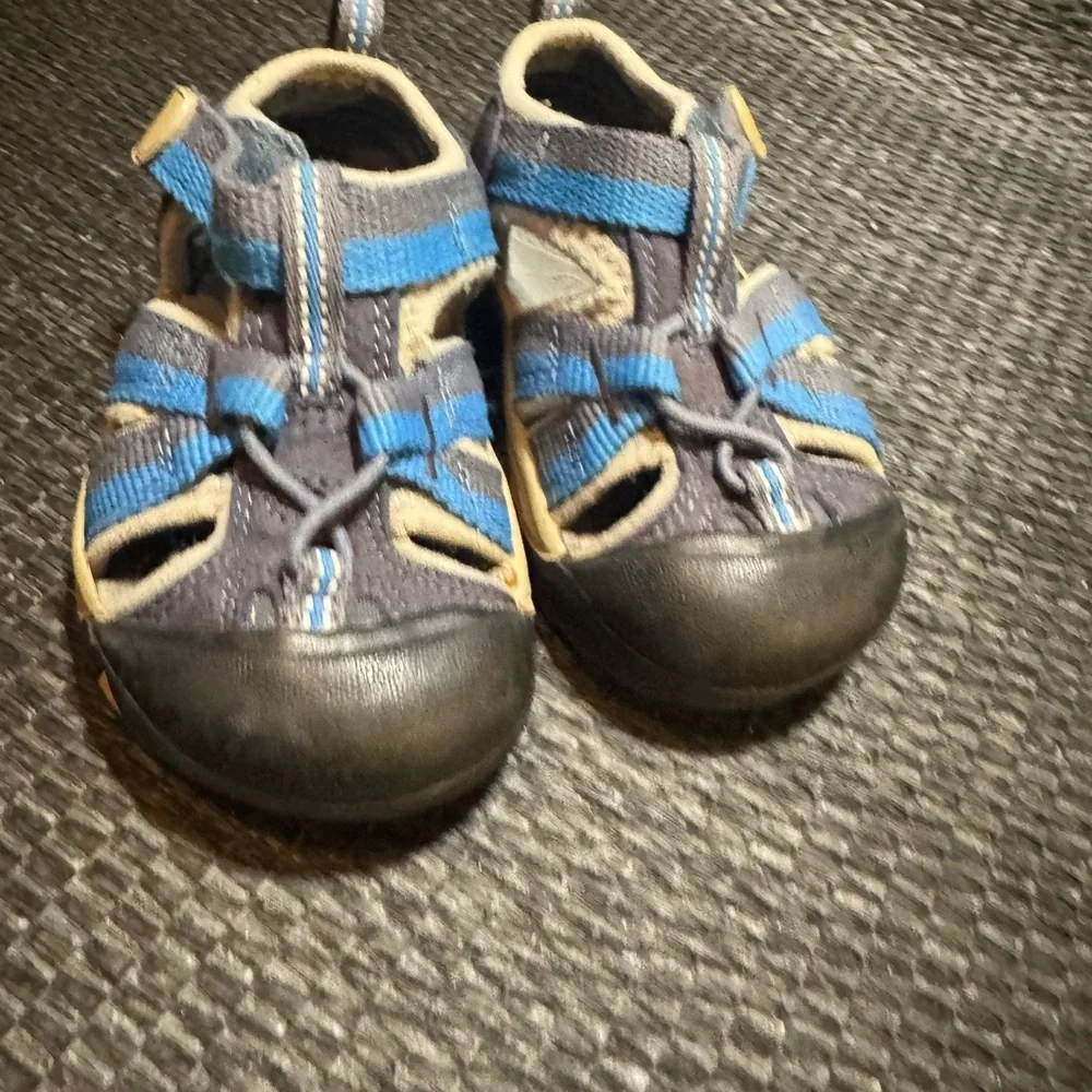 Keen Kids Blue and Tan Adventure Sandals